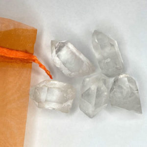 Medium quartz crystal bundle - 5 crystals included